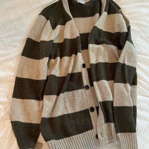 Old navy cardigan